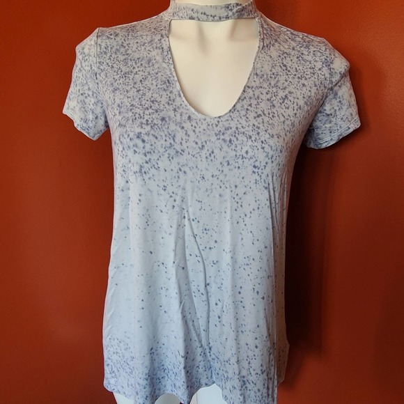 American Eagle Soft & Sexy T with Chest Cut Out - Picture 1 of 5